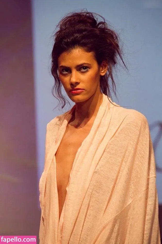 Alisar Ailabouni Onlyfans Photo Gallery 