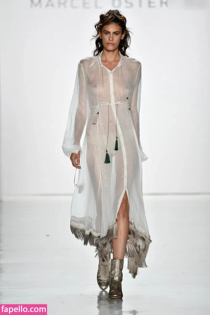 Alisar Ailabouni Onlyfans Photo Gallery 