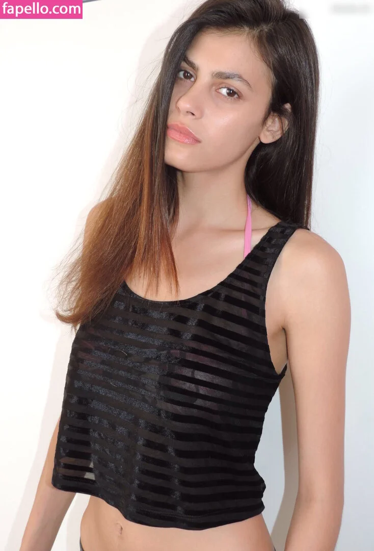 Alisar Ailabouni Onlyfans Photo Gallery 