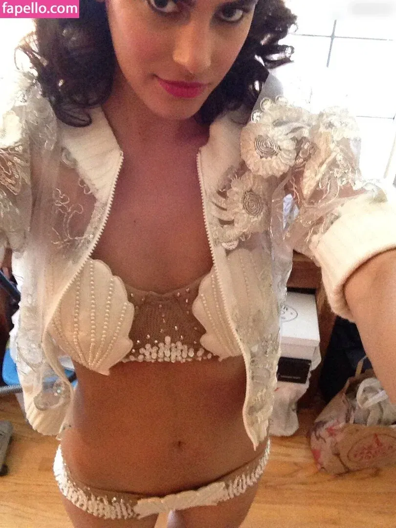 Alisar Ailabouni Onlyfans Photo Gallery 