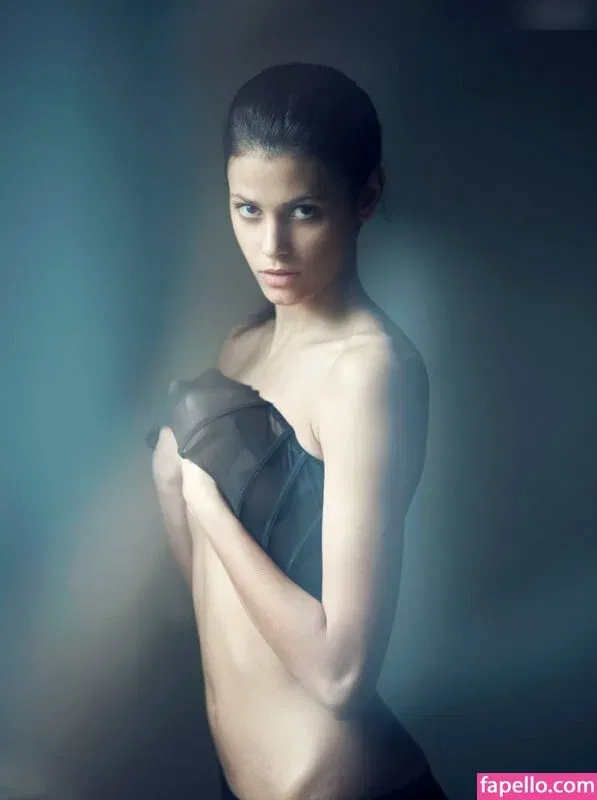 Alisar Ailabouni Onlyfans Photo Gallery 