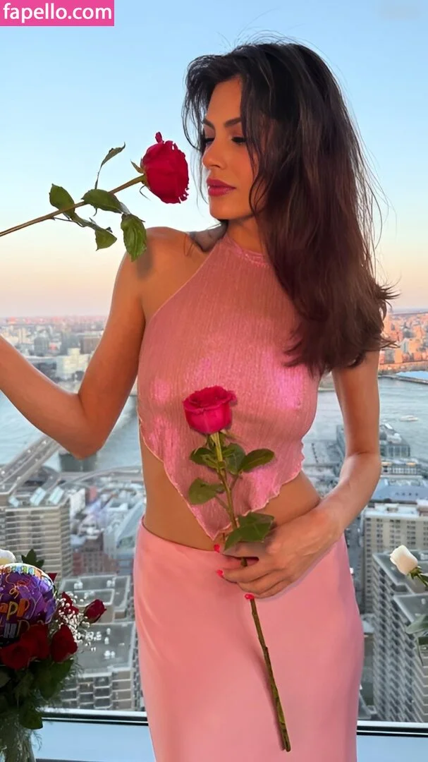 Alisar Ailabouni Onlyfans Photo Gallery 