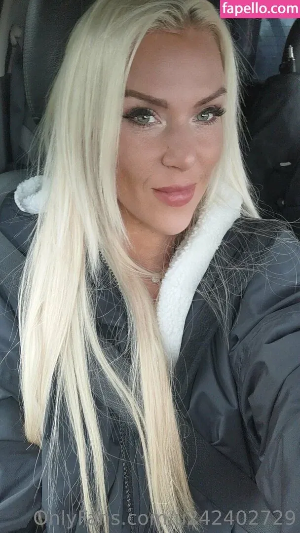 u242402729 Onlyfans Photo Gallery 