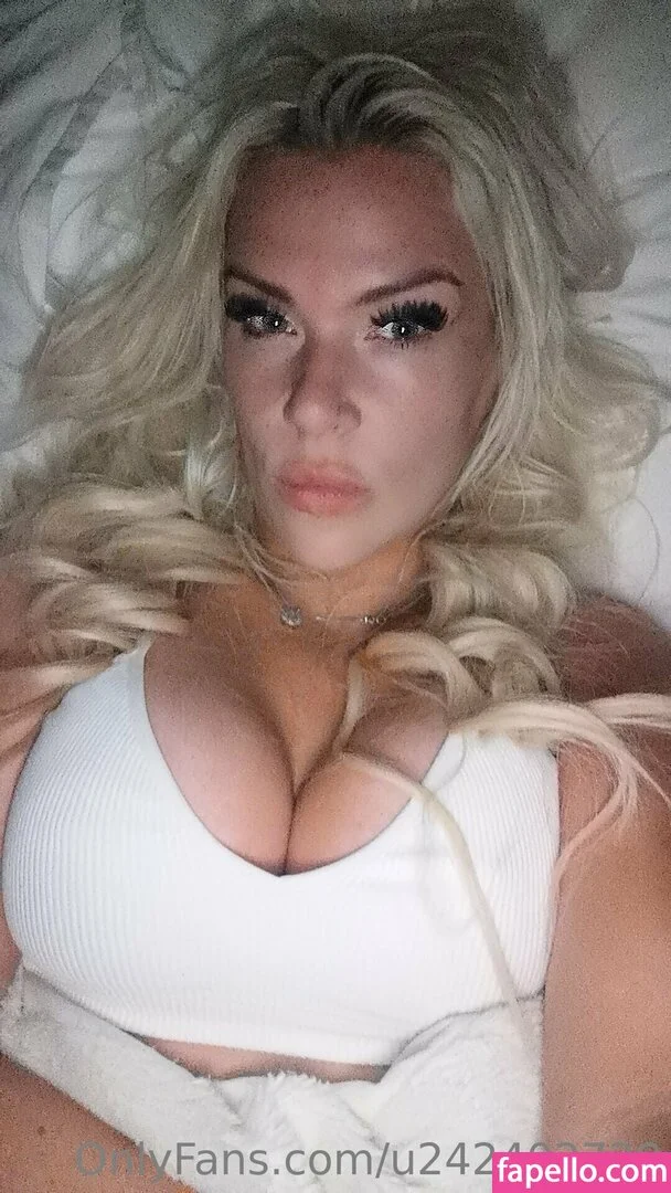 u242402729 Onlyfans Photo Gallery 