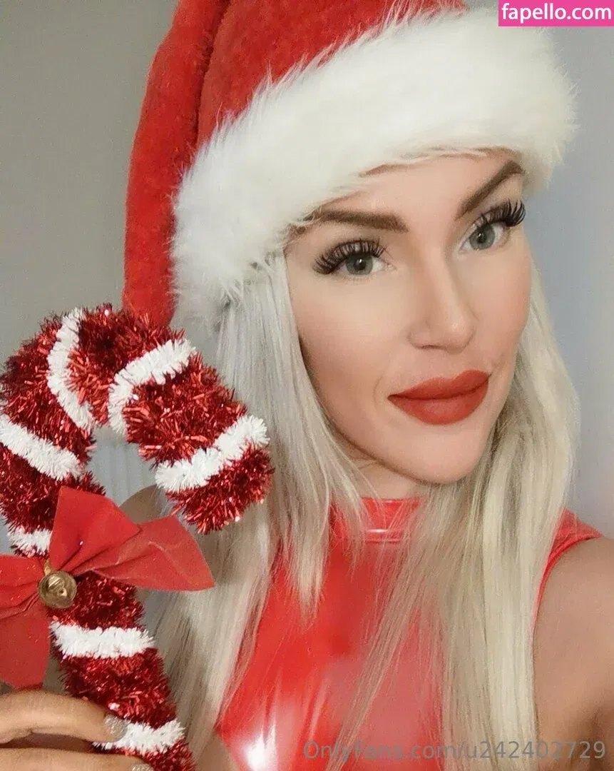 u242402729 Onlyfans Photo Gallery 