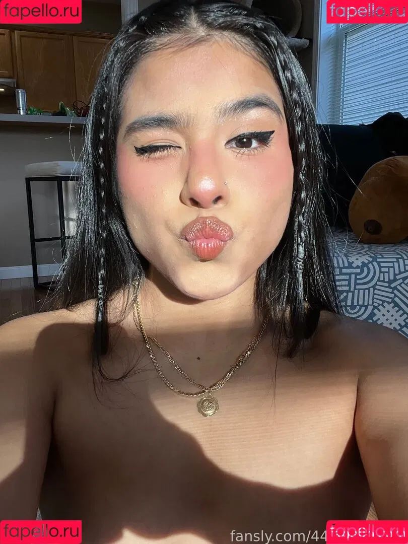 444Vanessak Onlyfans Photo Gallery 