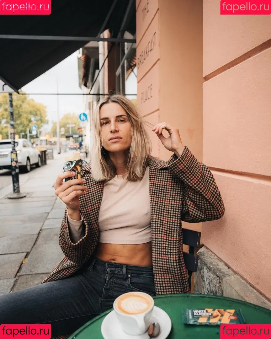 Adrienne Koleszar Onlyfans Photo Gallery 
