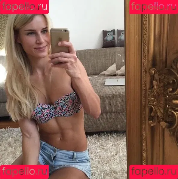 Adrienne Koleszar Onlyfans Photo Gallery 