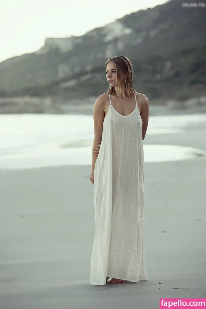 Noemie Neuens Onlyfans Photo Gallery 