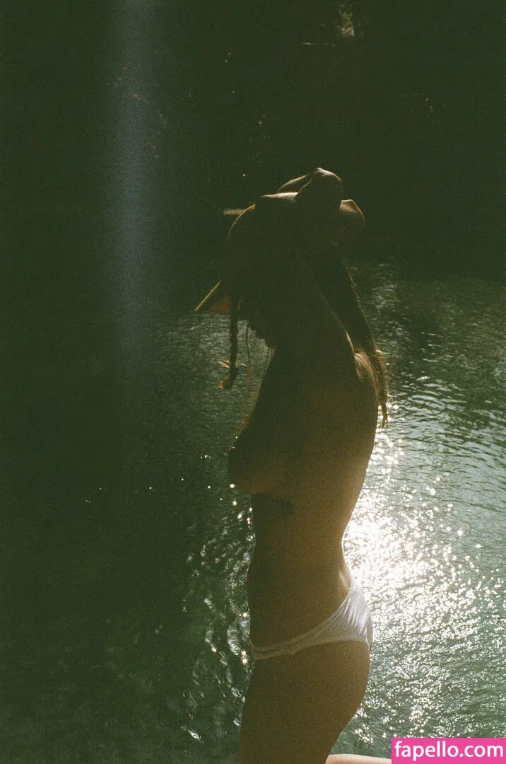 Noemie Neuens Onlyfans Photo Gallery 