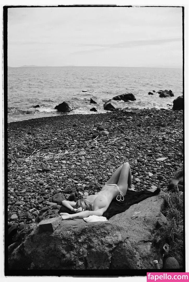 Noemie Neuens Onlyfans Photo Gallery 