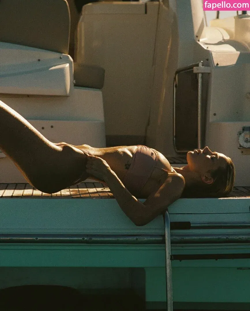 Noemie Neuens Onlyfans Photo Gallery 