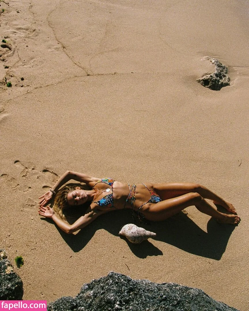 Noemie Neuens Onlyfans Photo Gallery 