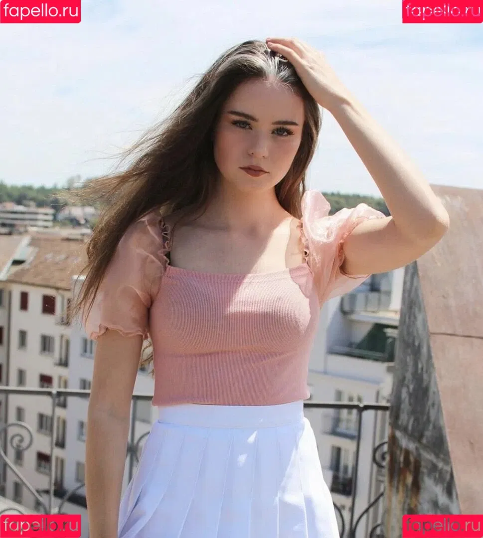 nadinebreaty Onlyfans Photo Gallery 