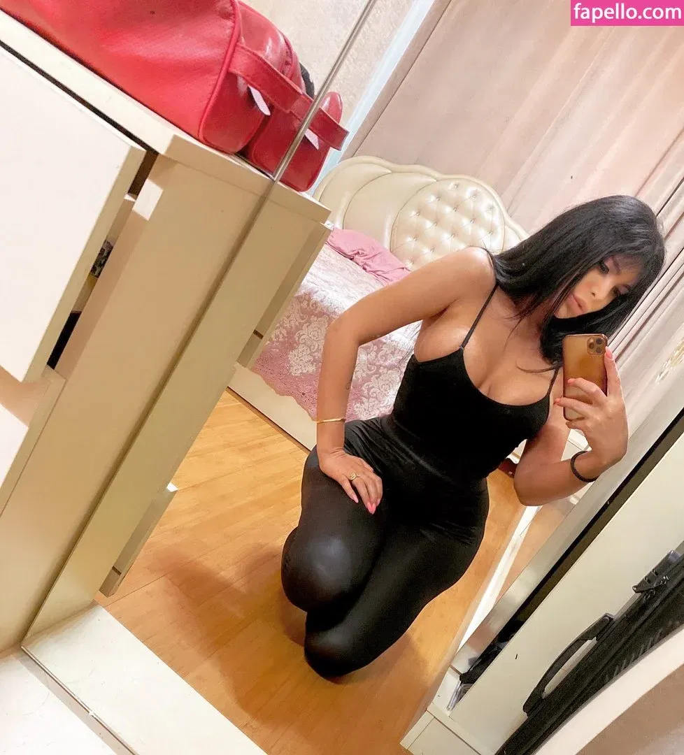 Gunel Sheytan Onlyfans Photo Gallery 