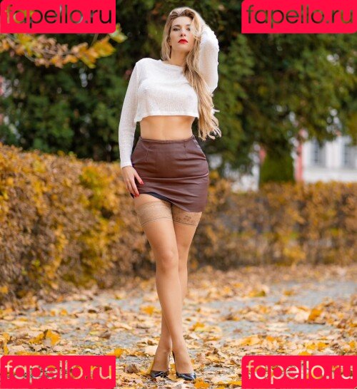 Sulia Shavi Onlyfans Photo Gallery 