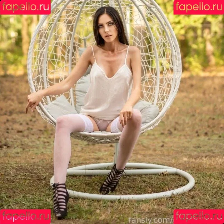 Electric Miss Onlyfans Photo Gallery 