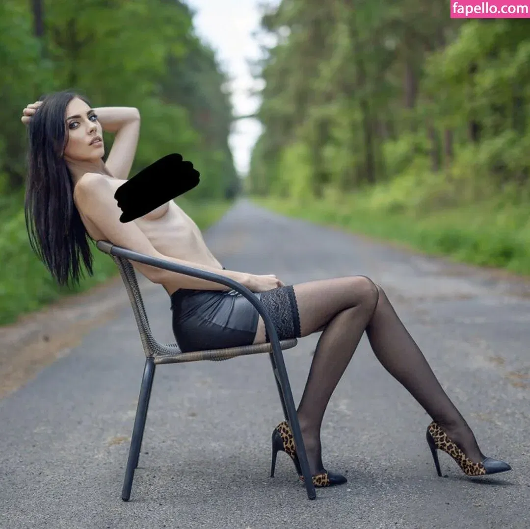 Electric Miss Onlyfans Photo Gallery 