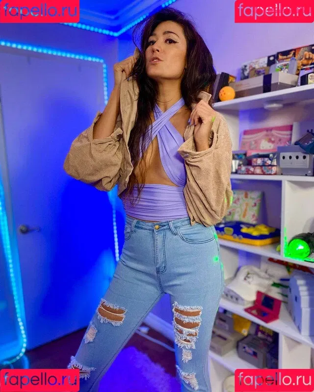 Jacki Jing Onlyfans Photo Gallery 