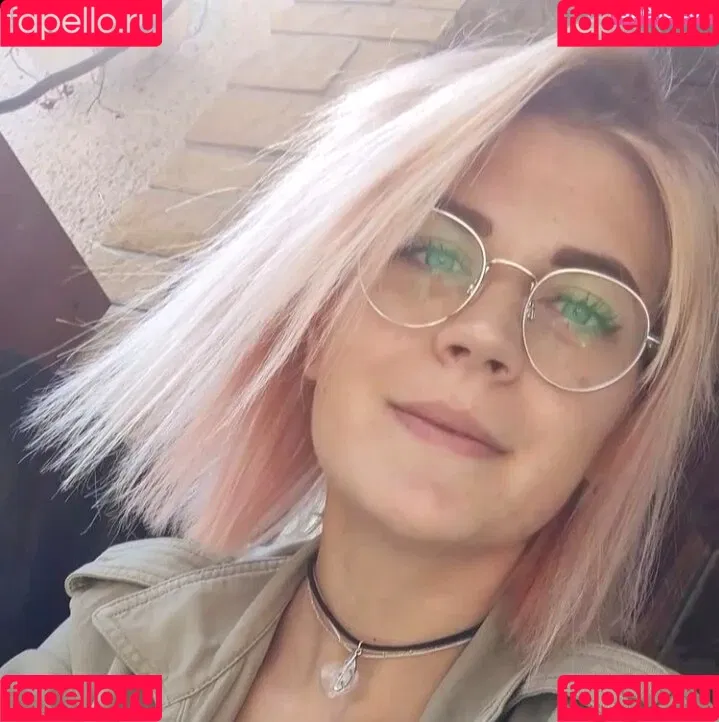 Caroline Haas Onlyfans Photo Gallery 
