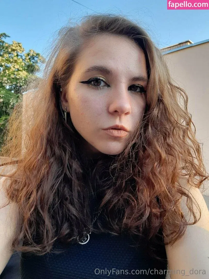 charming_dora Onlyfans Photo Gallery 