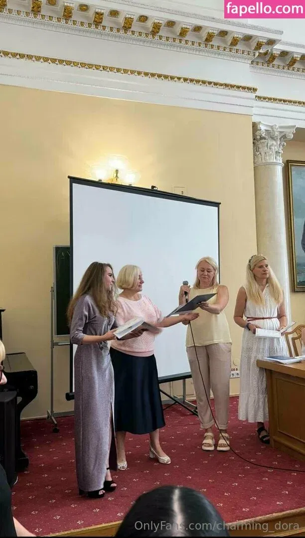 charming_dora Onlyfans Photo Gallery 