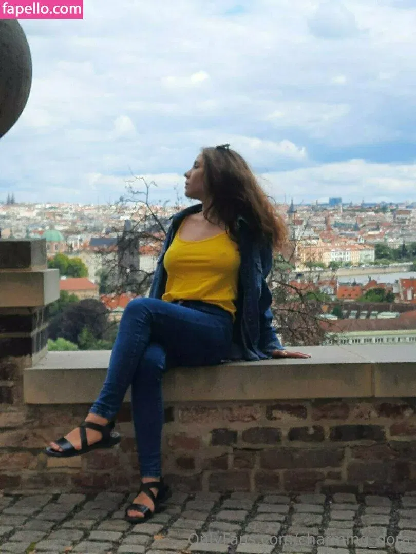 charming_dora Onlyfans Photo Gallery 