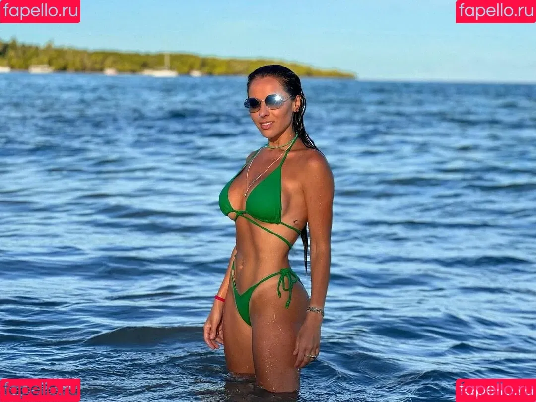 Paola Machado Onlyfans Photo Gallery 