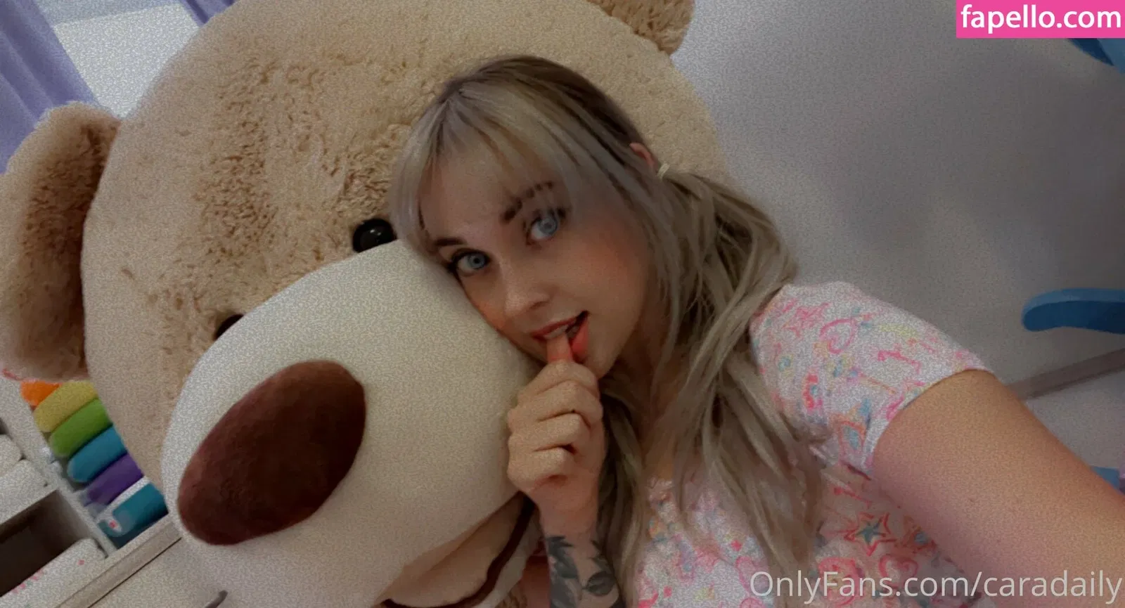 caradaily Onlyfans Photo Gallery 