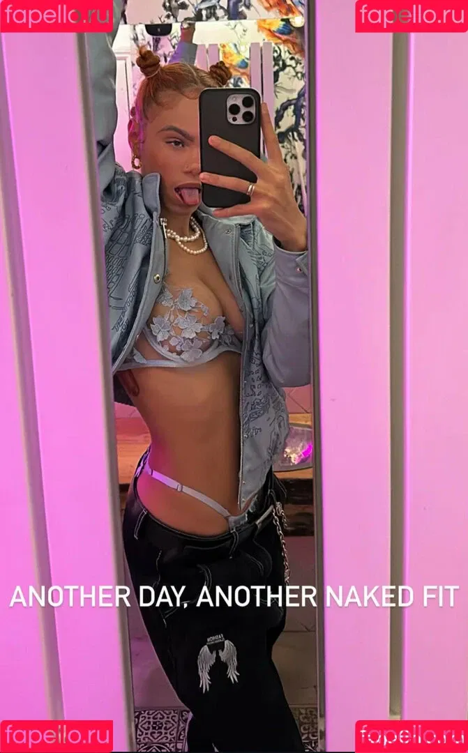 America Foster Onlyfans Photo Gallery 