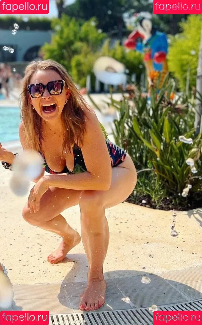 Jana Schölermann Onlyfans Photo Gallery 