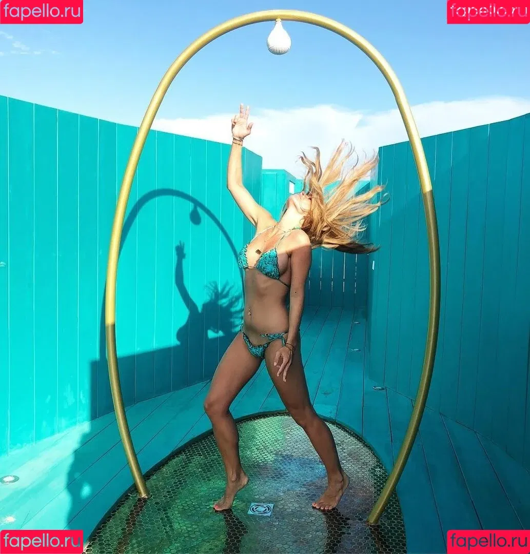 Jana Schölermann Onlyfans Photo Gallery 