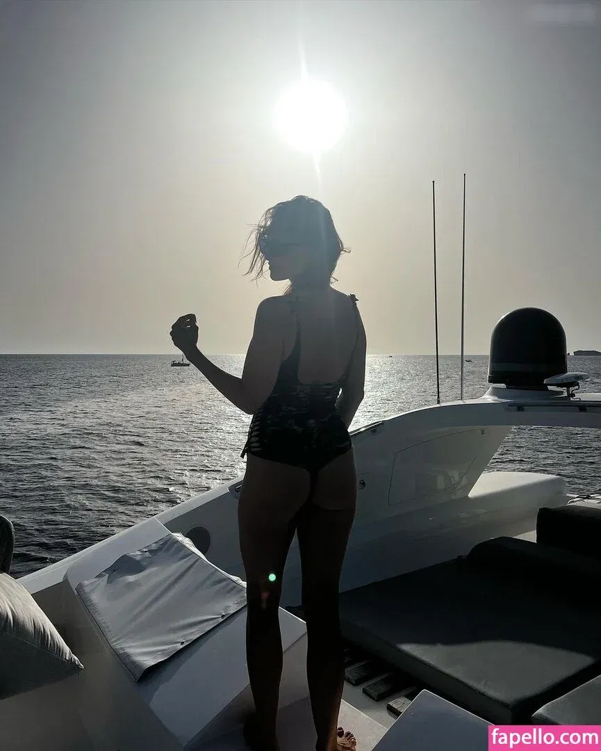 Jana Schölermann Onlyfans Photo Gallery 