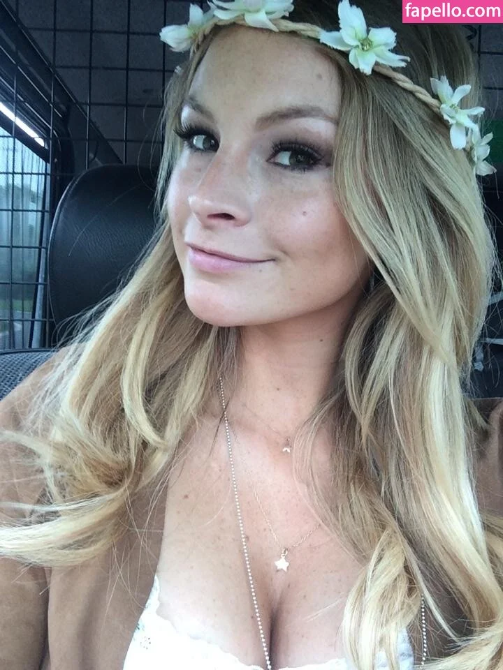 Jana Schölermann Onlyfans Photo Gallery 