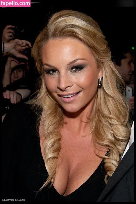 Jana Schölermann Onlyfans Photo Gallery 