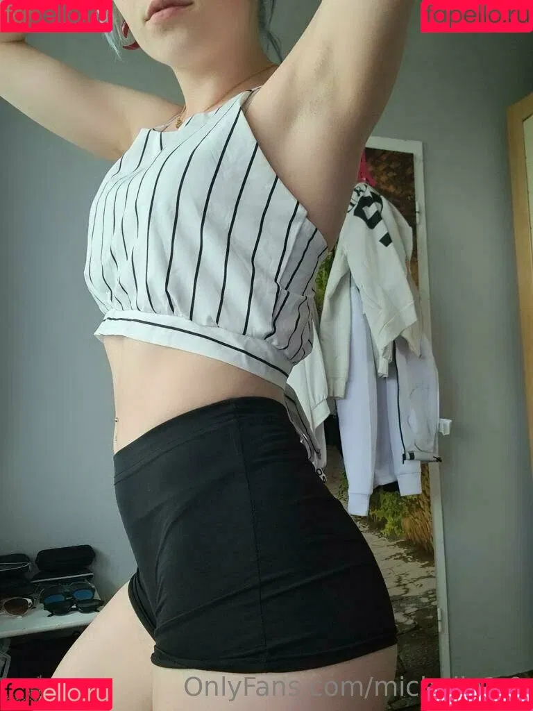 michelle1.0 Onlyfans Photo Gallery 