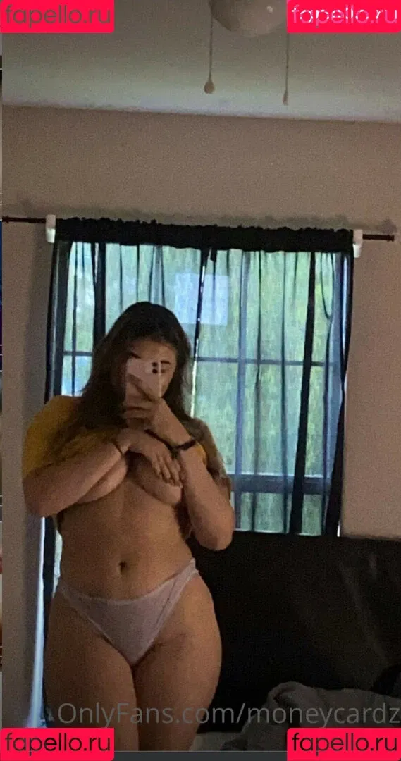 Money Cardz Onlyfans Photo Gallery 