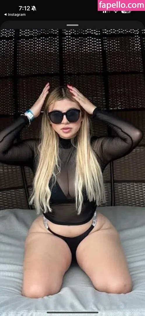 Money Cardz Onlyfans Photo Gallery 