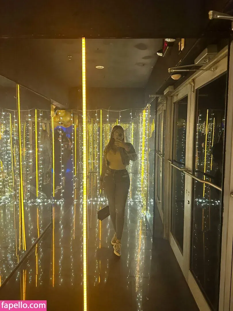 Money Cardz Onlyfans Photo Gallery 