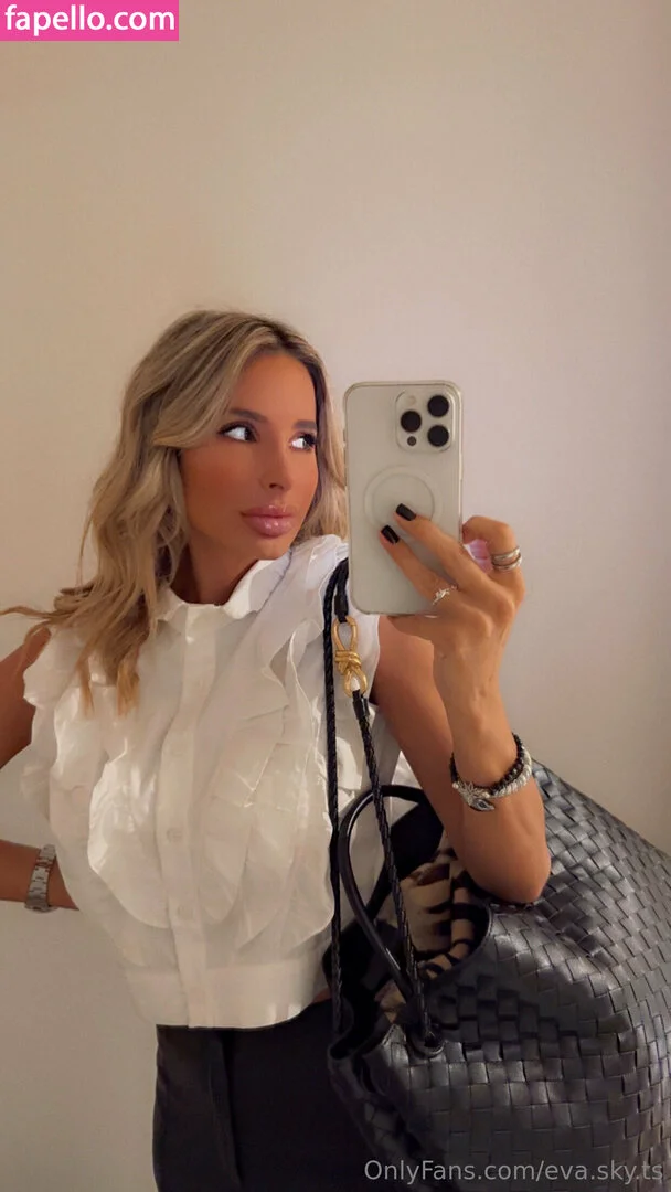eva-sky Onlyfans Photo Gallery 