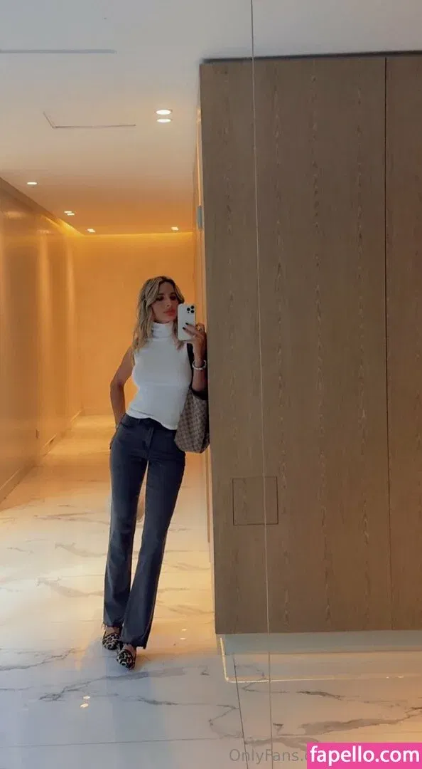 eva-sky Onlyfans Photo Gallery 