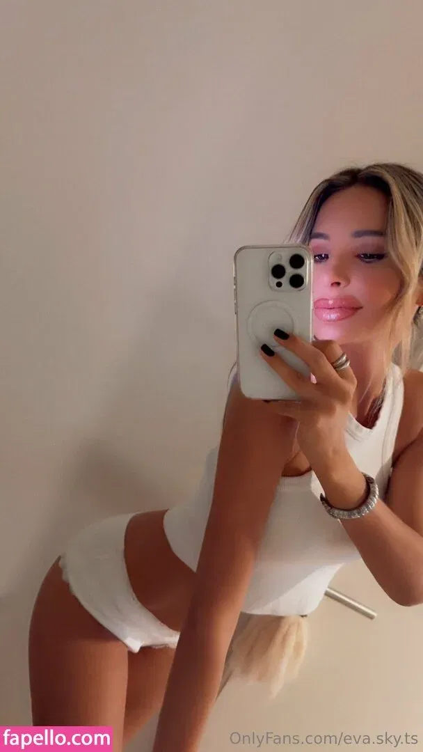eva-sky Onlyfans Photo Gallery 