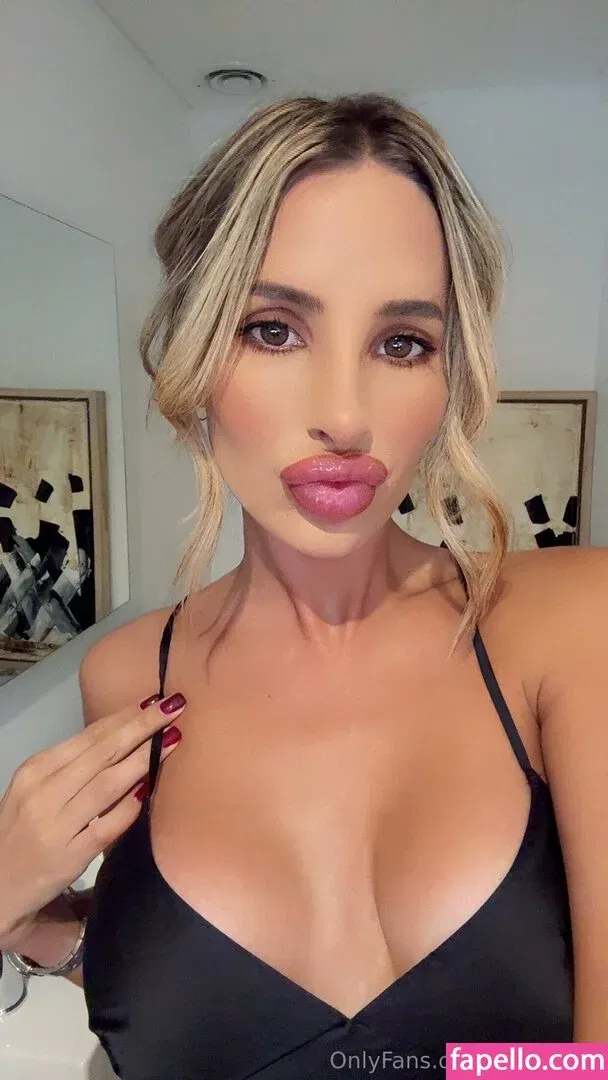 eva-sky Onlyfans Photo Gallery 