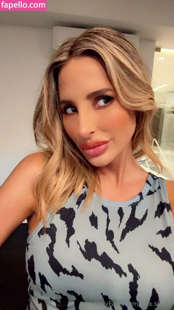 eva-sky Onlyfans Photo Gallery 