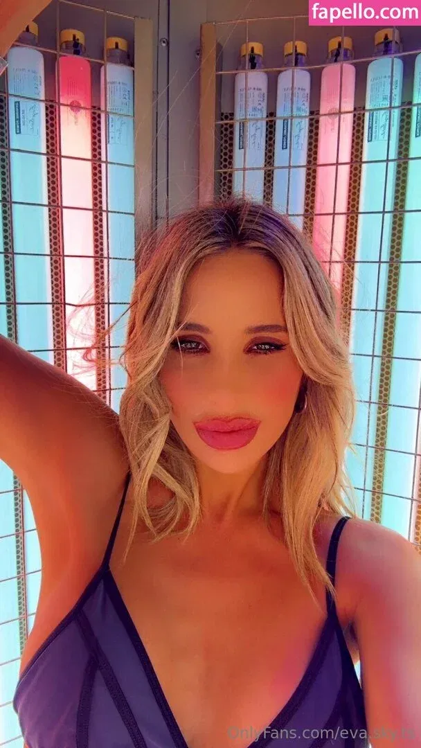 eva-sky Onlyfans Photo Gallery 