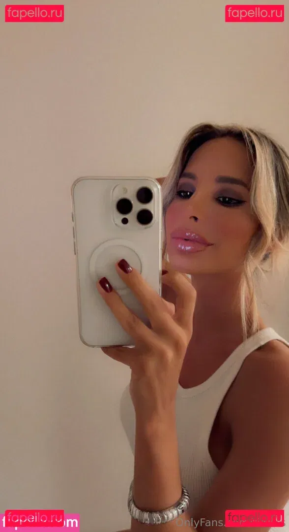 eva-sky Onlyfans Photo Gallery 