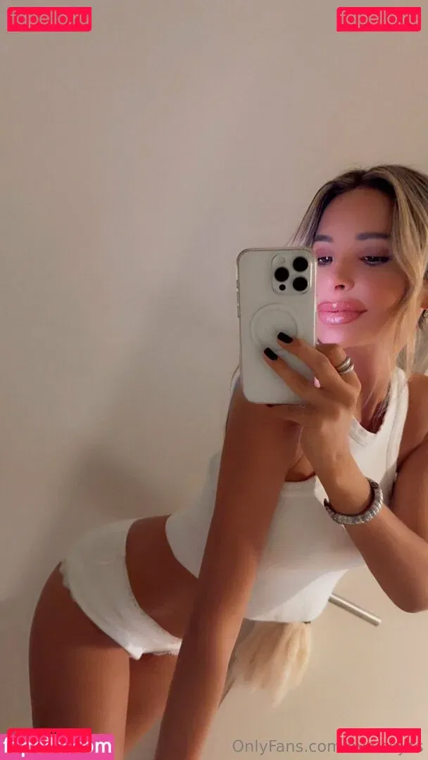 eva-sky Onlyfans Photo Gallery 