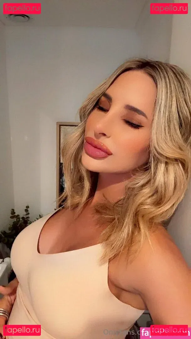 eva-sky Onlyfans Photo Gallery 