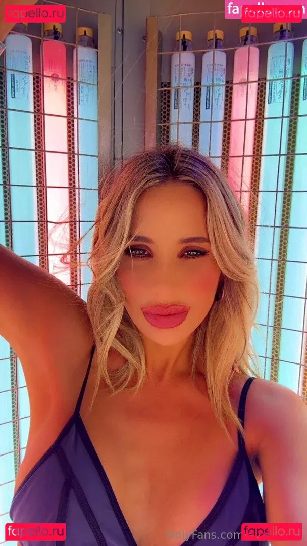 eva-sky Onlyfans Photo Gallery 