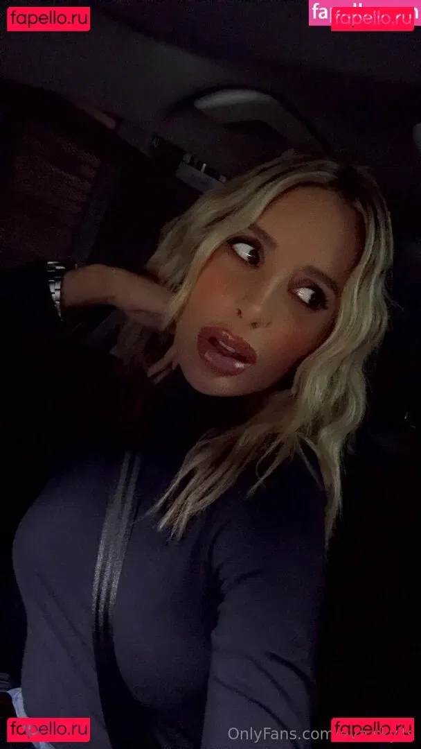 eva-sky Onlyfans Photo Gallery 